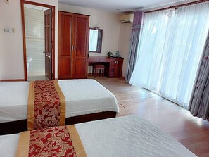 Quadruple Room, Balcony