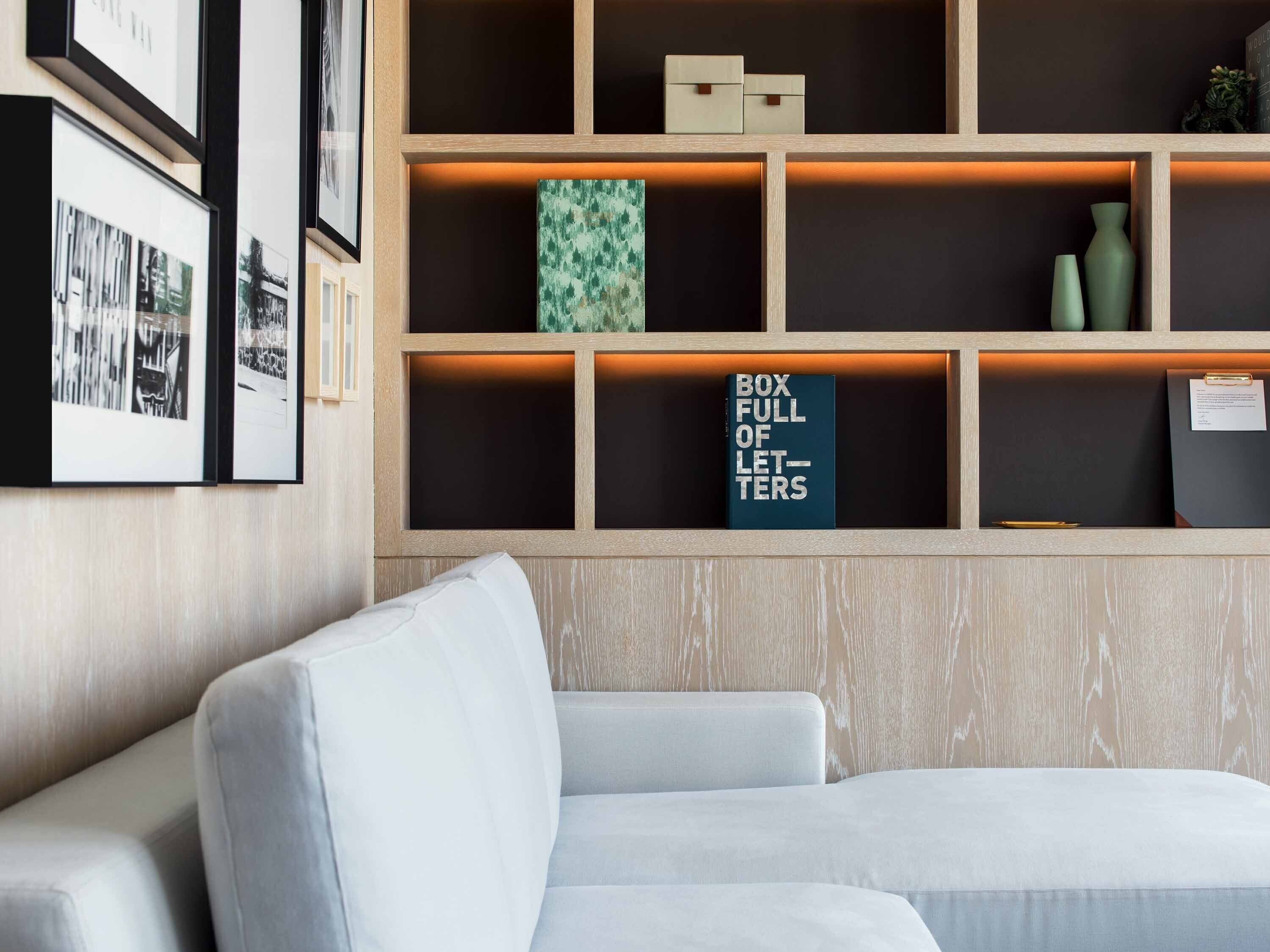 full floor suite (twin-bedded) | living area | lcd tv