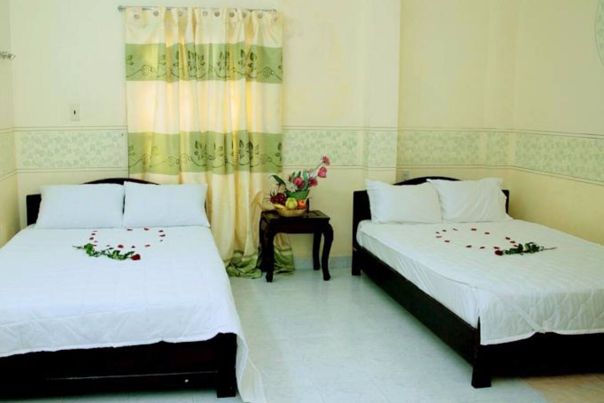 Minibar, in-room safe, blackout curtains, free WiFi