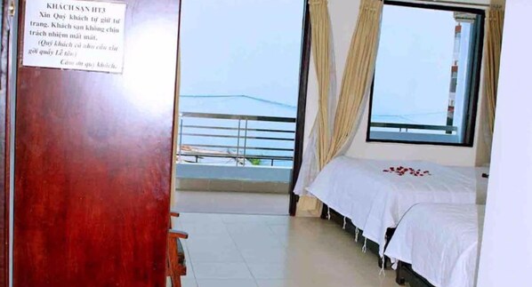 Phòng 3 | Minibar, két bảo mật tại phòng, màn/rèm cản sáng