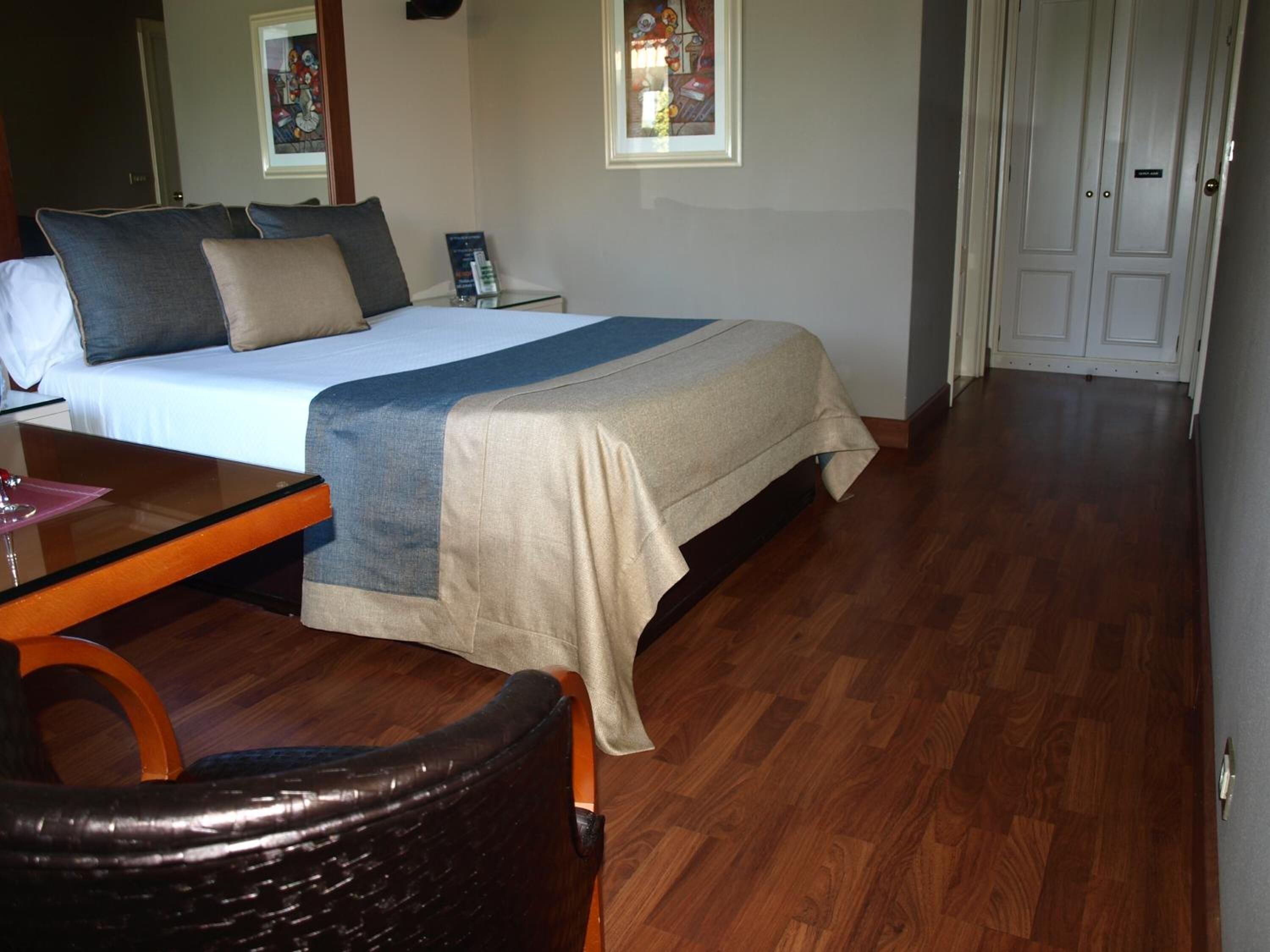 blackout curtains, iron/ironing board, free wifi, bed sheets