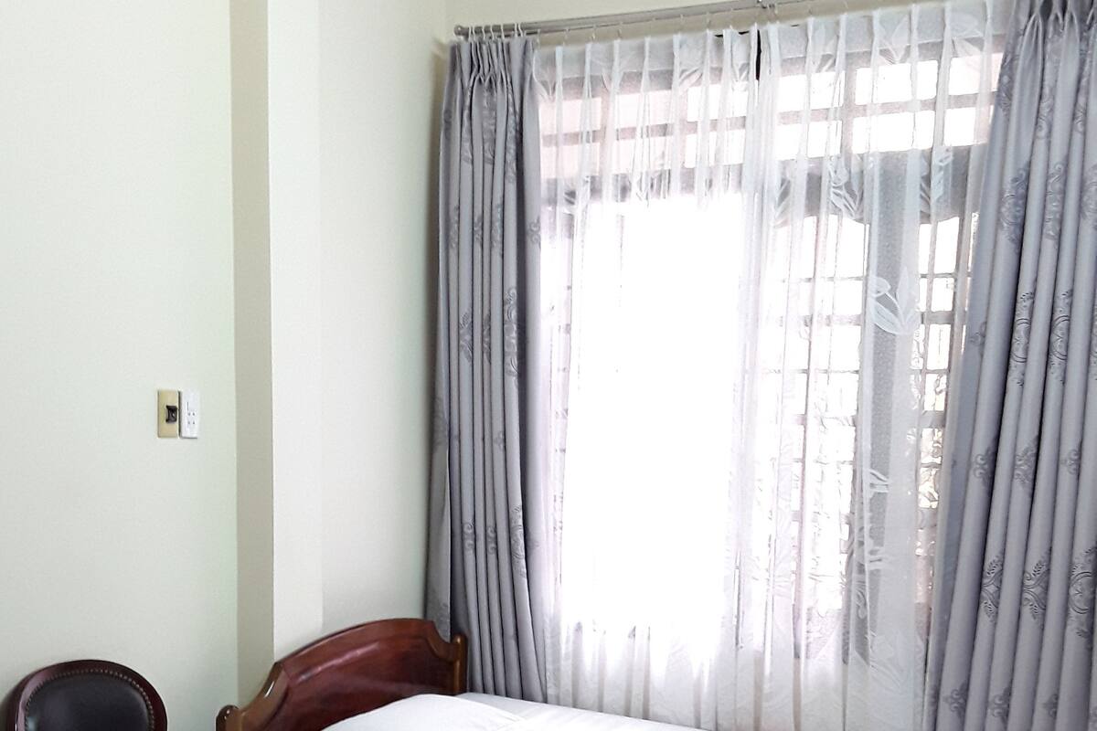 Chambre Standard avec lits jumeaux (Shared Balcony) | Minibar, rideaux d’obscurcissement, accès au Wi-Fi (inclus)