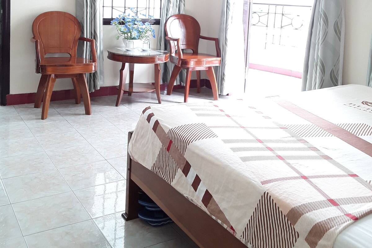 Chambre supérieure double, balcon | Minibar, rideaux d’obscurcissement, accès au Wi-Fi (inclus)