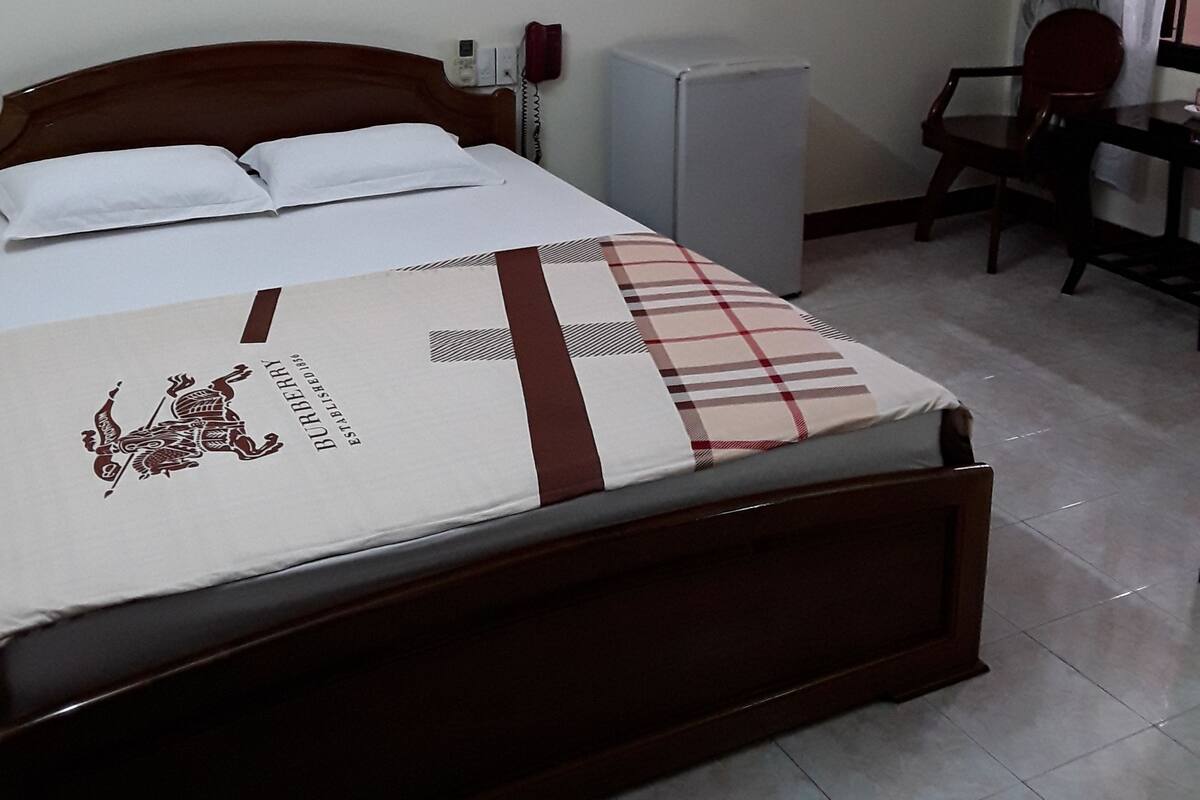 Chambre Standard double | Minibar, rideaux d’obscurcissement, accès au Wi-Fi (inclus)