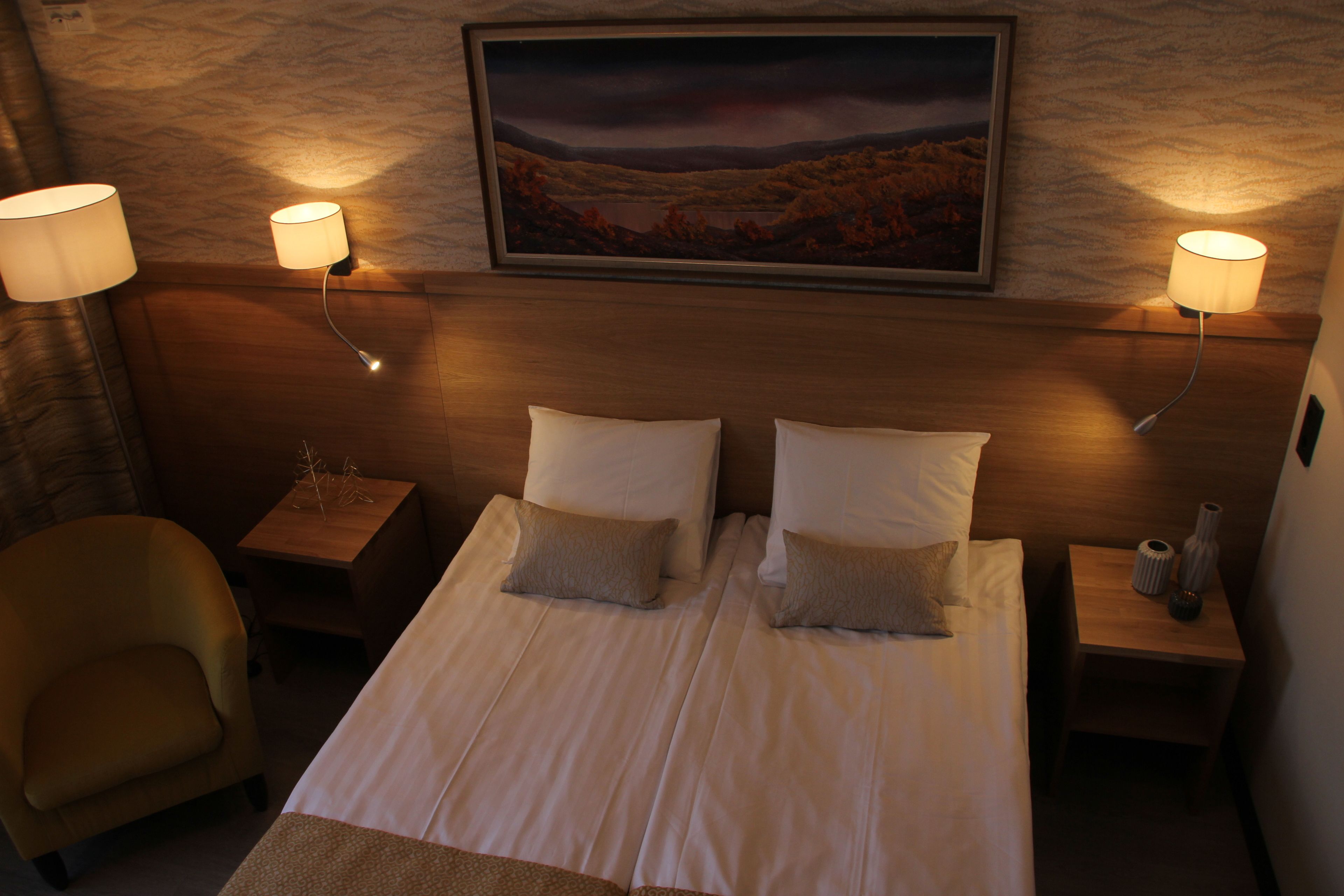 twin room | minibar, in-room safe, desk, blackout curtains