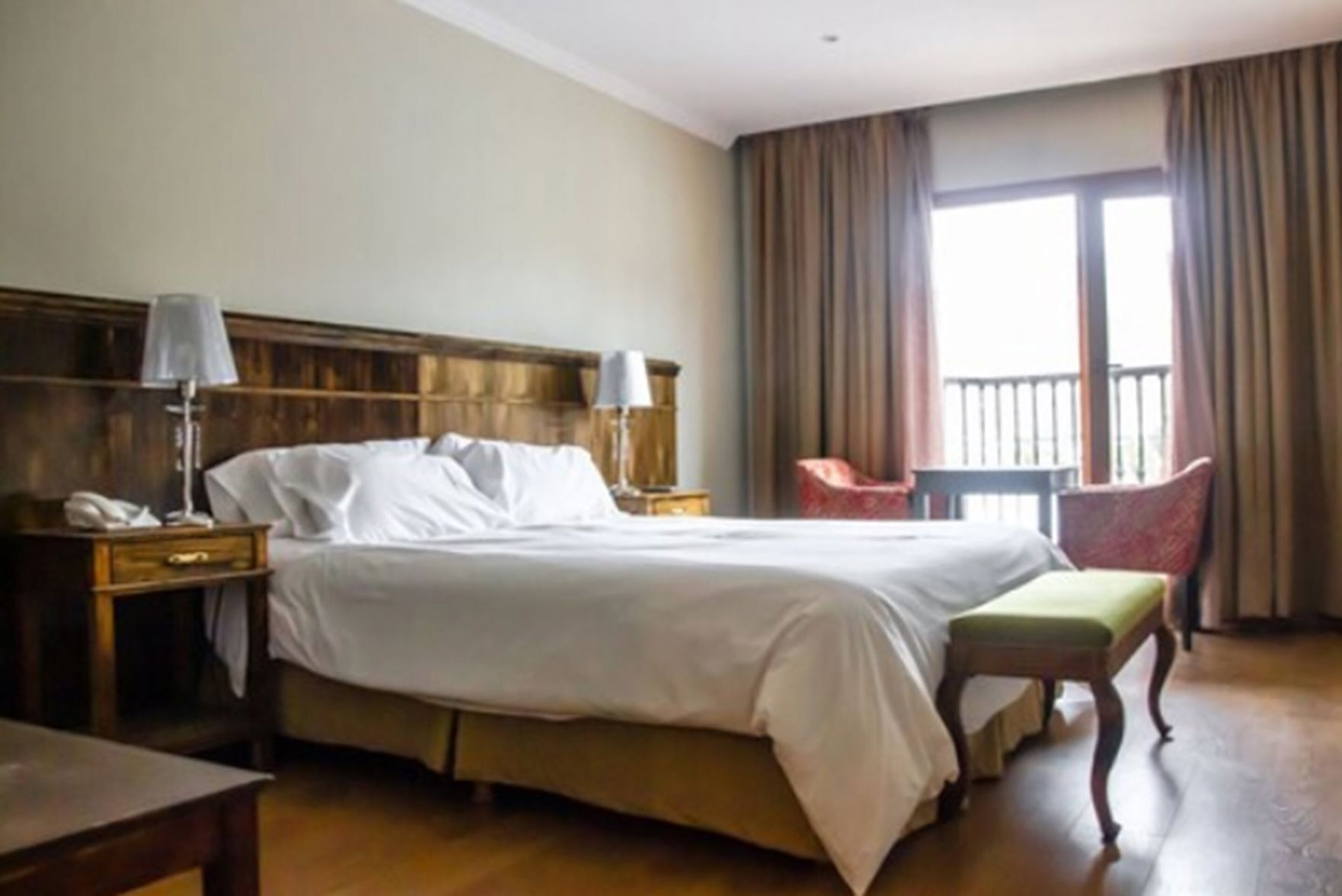 Literie de qualité supérieure, couette en duvet d'oie, minibar