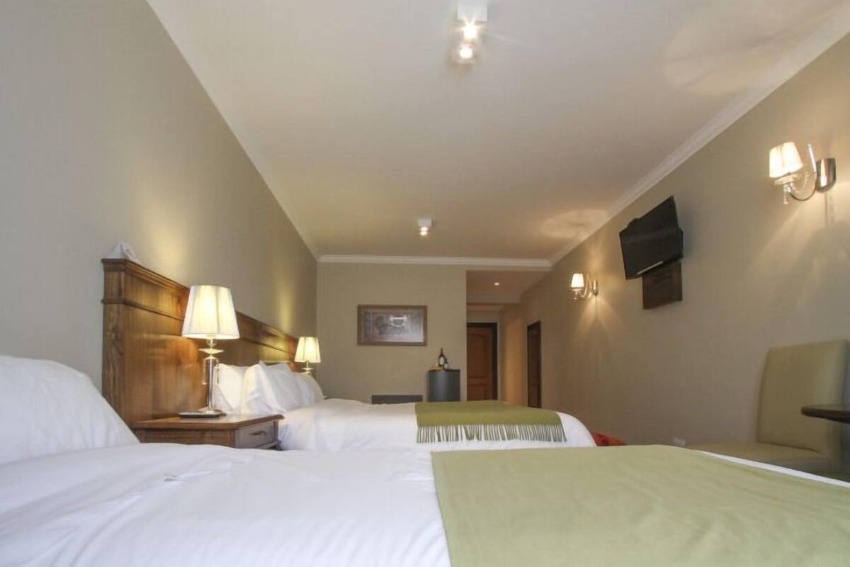 standard triple room | 1 bedroom, premium bedding, down duvets, minibar
