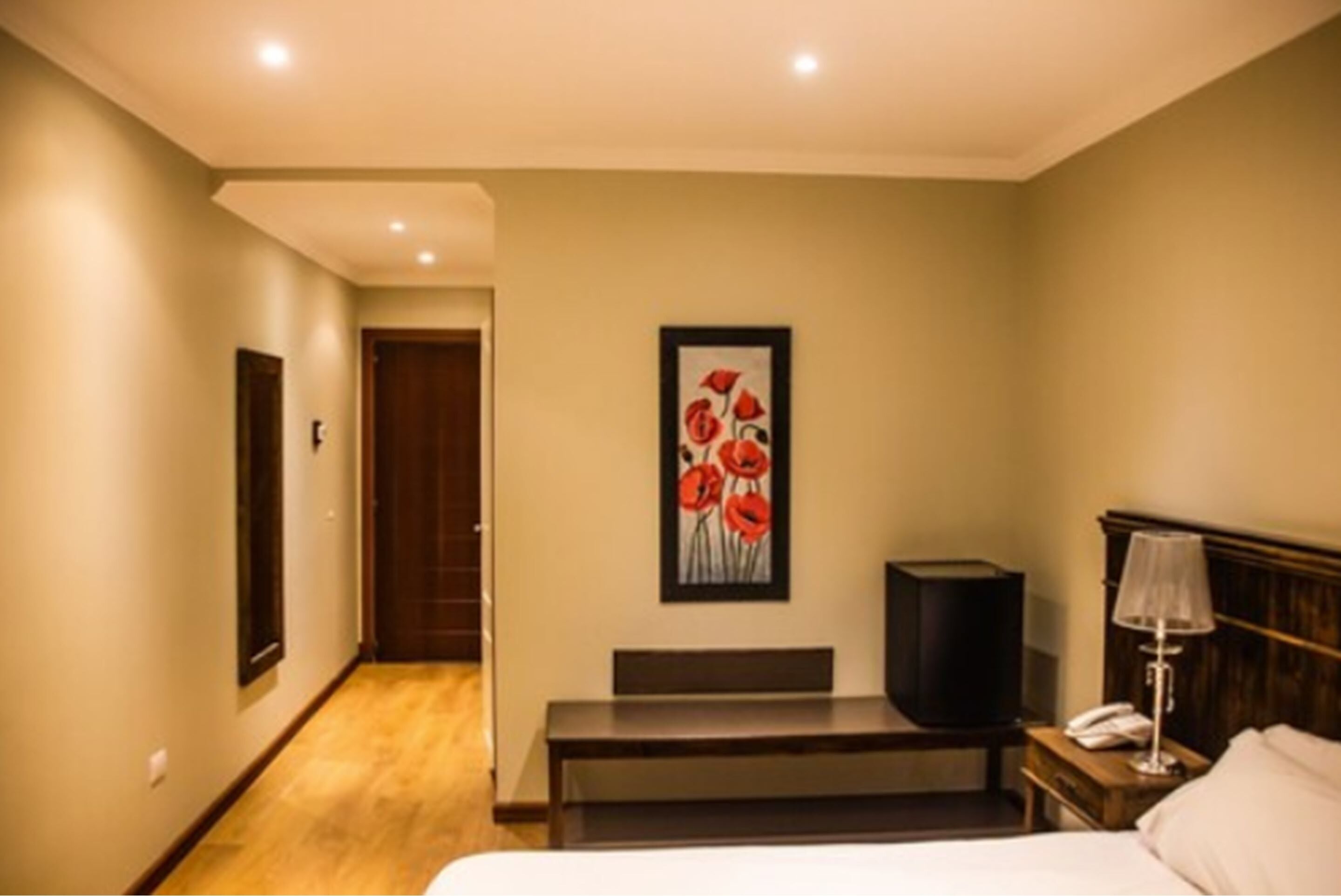 Ropa de cama de alta calidad, edredón y minibar 
