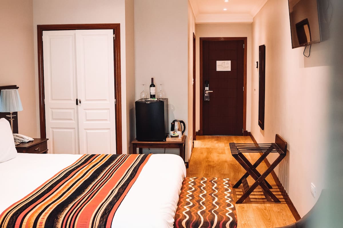 standard triple room | 1 bedroom, premium bedding, down duvets, minibar