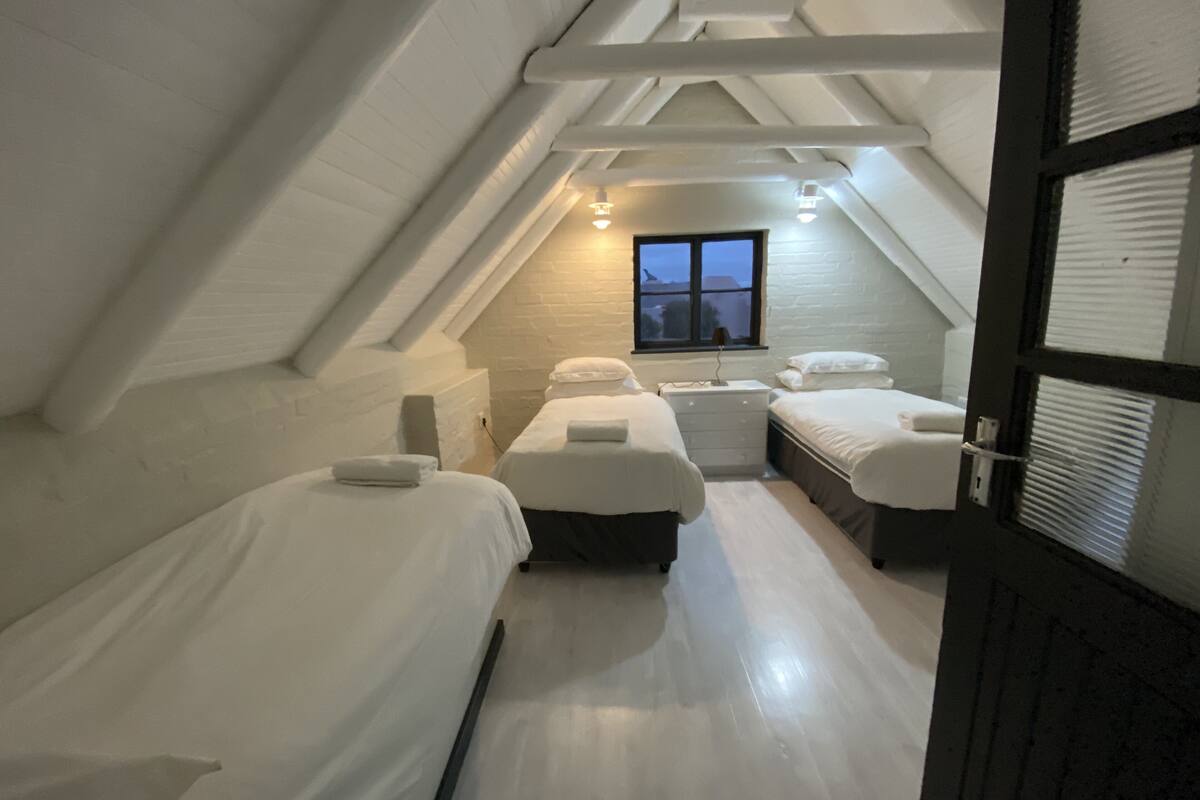 1 bedroom, in-room safe, individually decorated, individually furnished