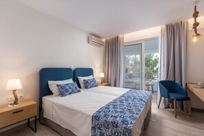 Deluxe Room, 1 Bedroom, Non Smoking, Sea View