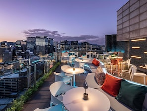 酒吧(店内)