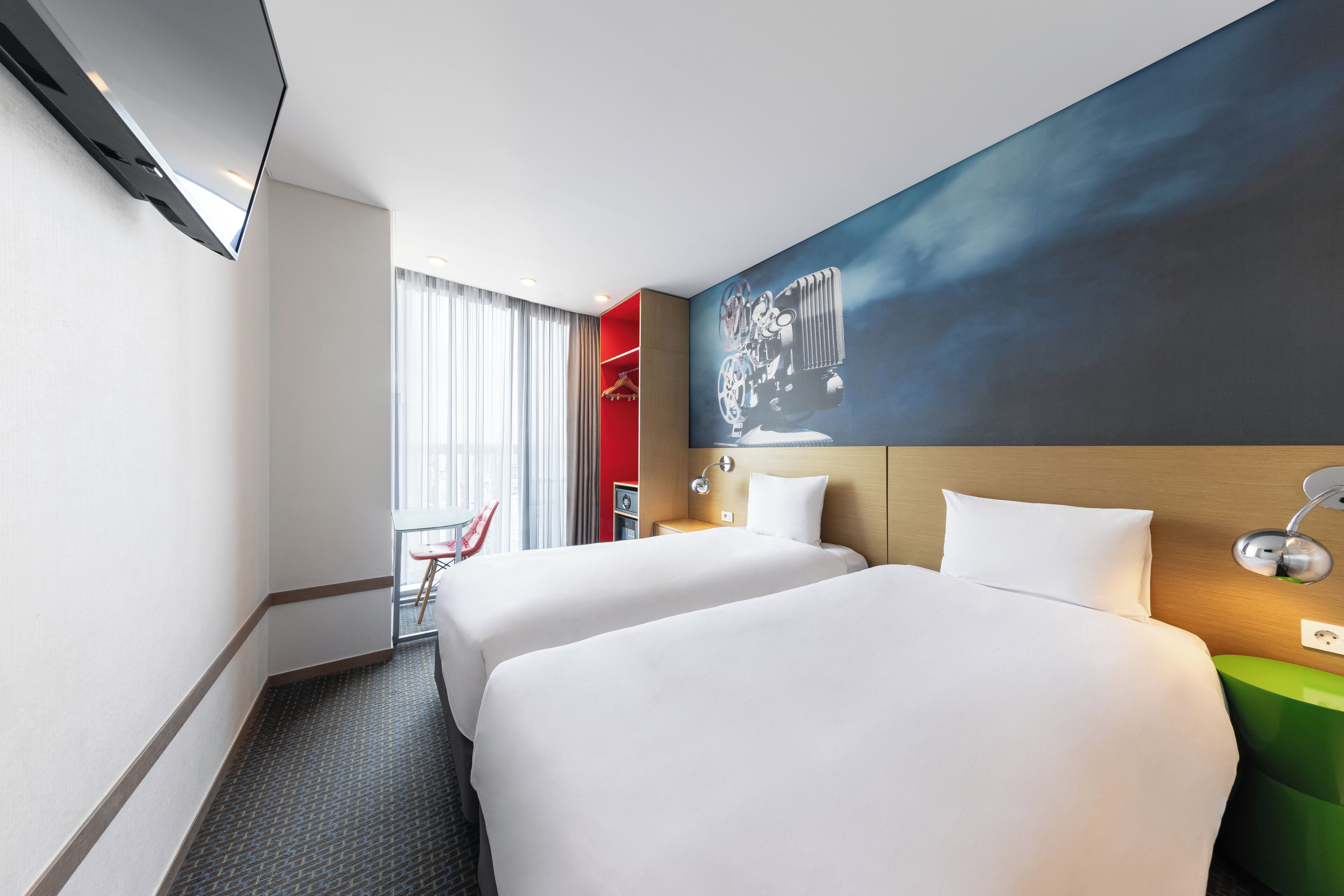 Standard Room, 2 Twin Beds | In-room safe, desk, laptop workspace, blackout drapes