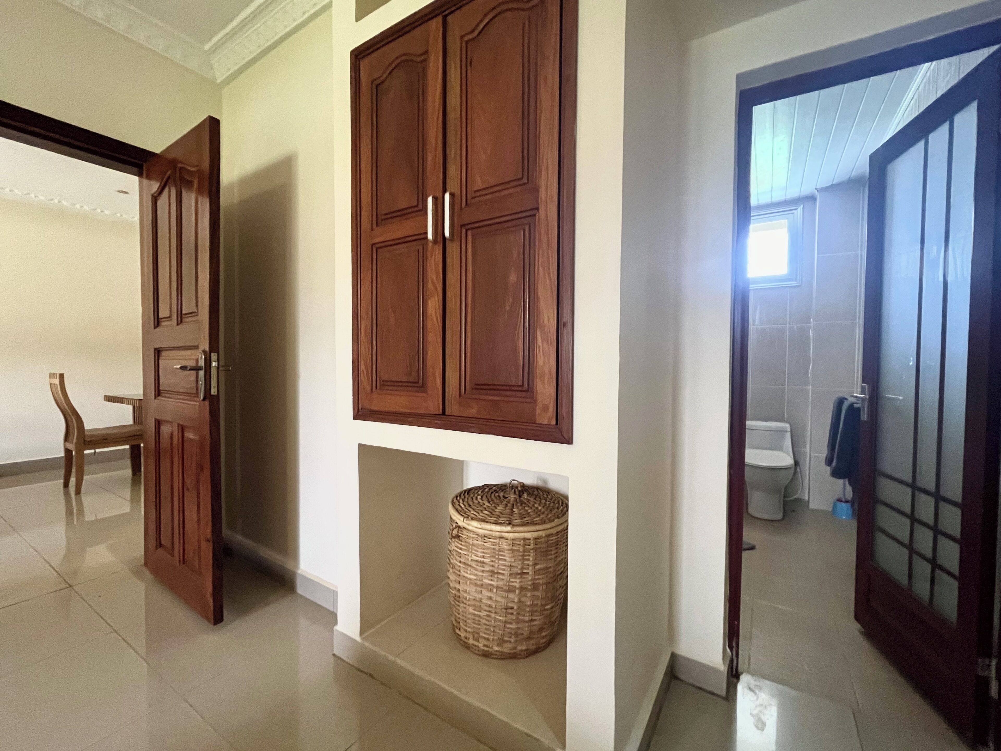 superior one apartment | 1 bedroom, desk, free wifi, bed sheets