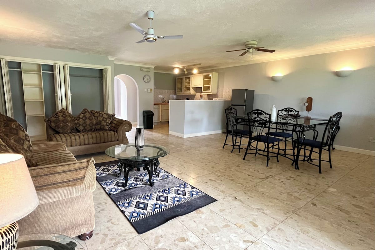 deluxe villa, 2 bedrooms, ocean view, garden area | private kitchen | microwave, coffee/tea maker, electric kettle, cookware/dishes/utensils