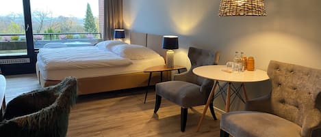 1 bedroom, in-room safe, desk, free WiFi