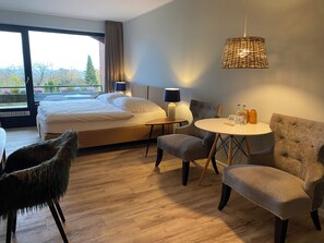 1 bedroom, in-room safe, desk, free WiFi - Das Hotel Ostseeblick (Luetjenburg)