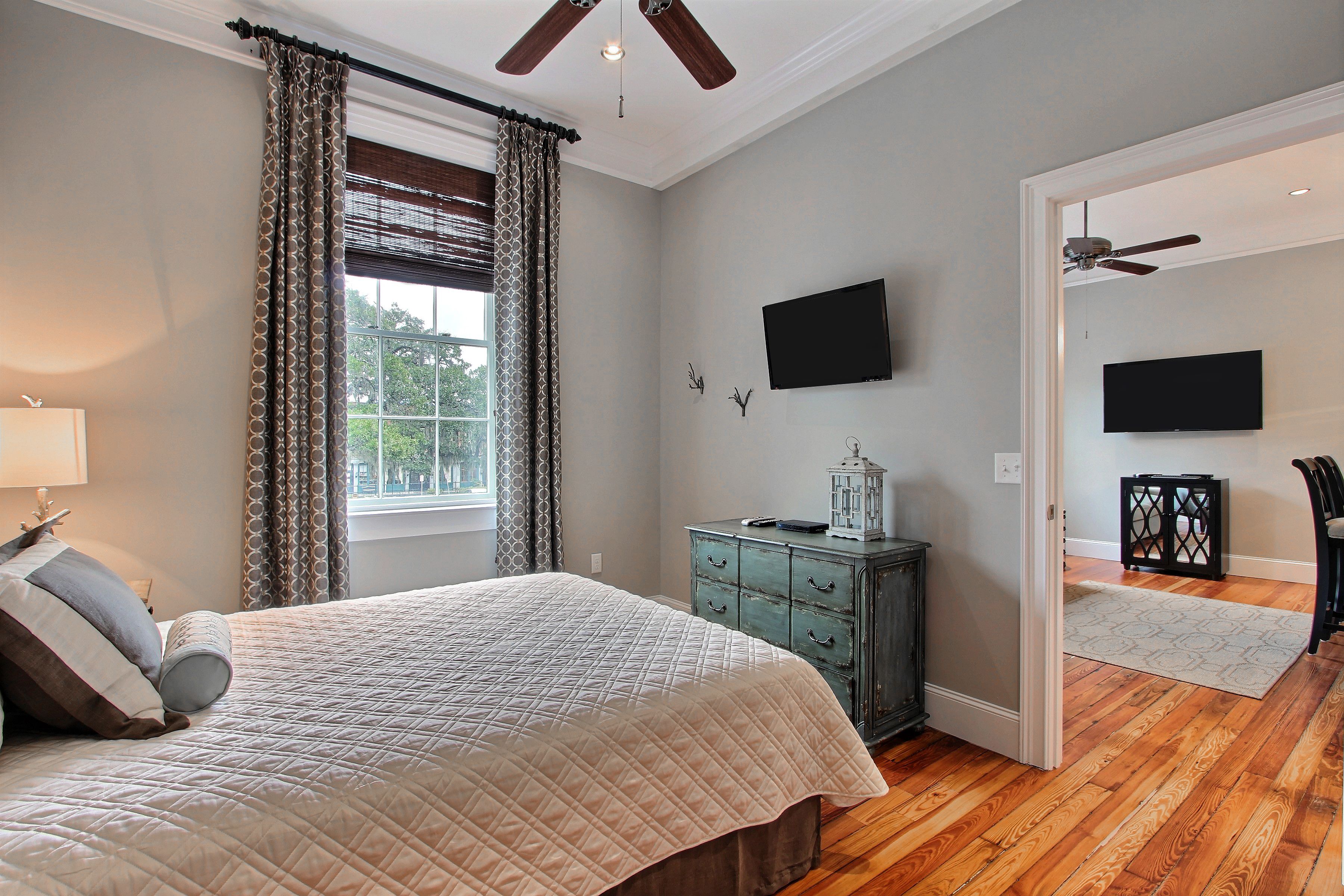 premium apartment, 1 queen bed with sofa bed | iron/ironing board, free wifi