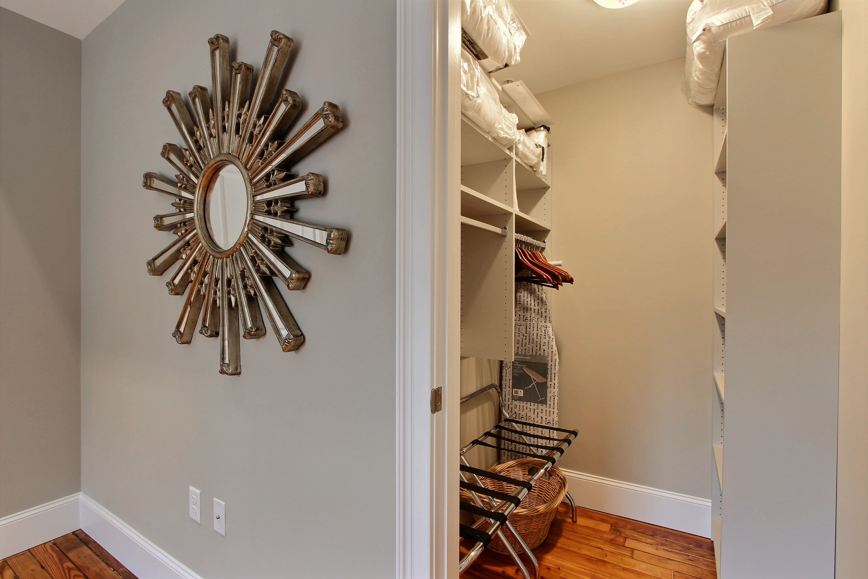 iron/ironing board, free wifi