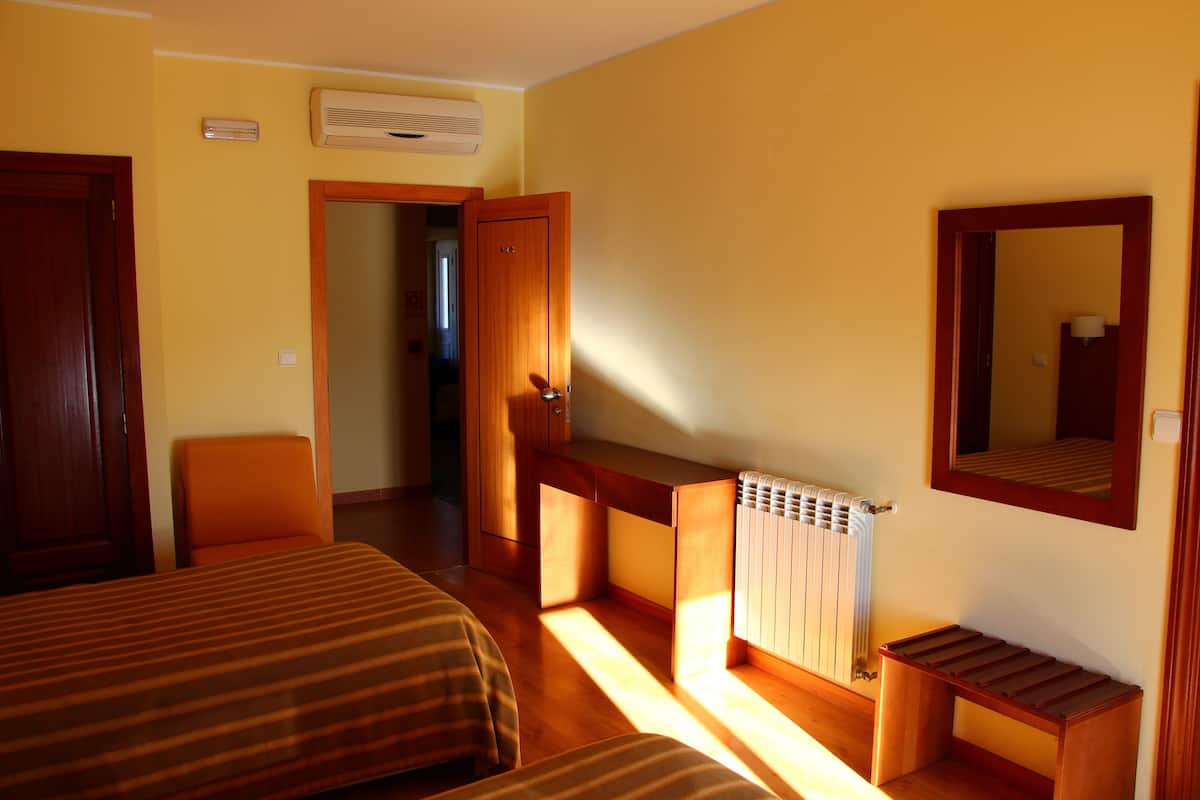 double room single use | desk, free cots/infant beds, rollaway beds, free wifi