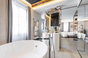 Deluxe Suite Hammam | Bathroom | Free toiletries, hair dryer, towels, soap - Le Dortoir Boutique Suites (Nice)