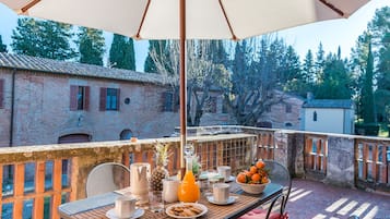 Standard Apartment (Lupa) | Terrace/patio