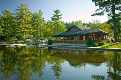 Alpine Lake RV Resort