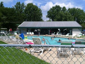 Outdoor pool - Appalachian Campsites (Hamburg)