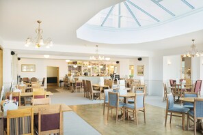 Der serveres morgenmad, frokost og aftensmad