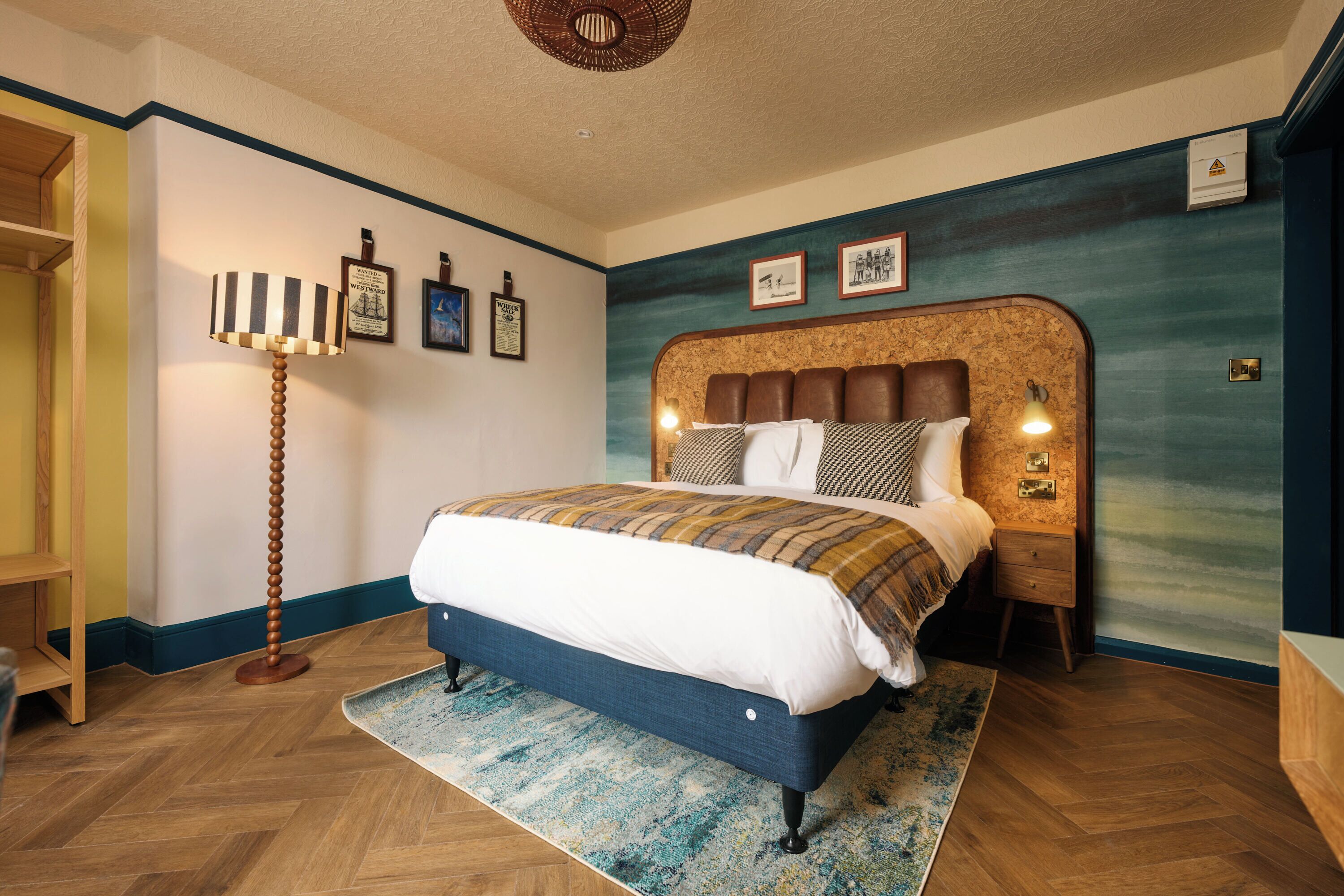 Standard Double Room | Desk, iron/ironing board, bed sheets, wheelchair access