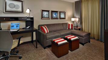 Suite, 1 Bedroom, Kitchen | Room amenity