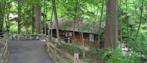 واجهة المنشأة