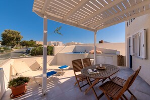 Suite, bain à remous | Terrasse/Patio