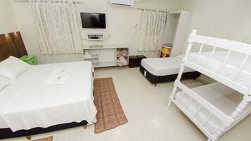 Kamar (Quintuple) | Wi-Fi gratis dan seprai linen