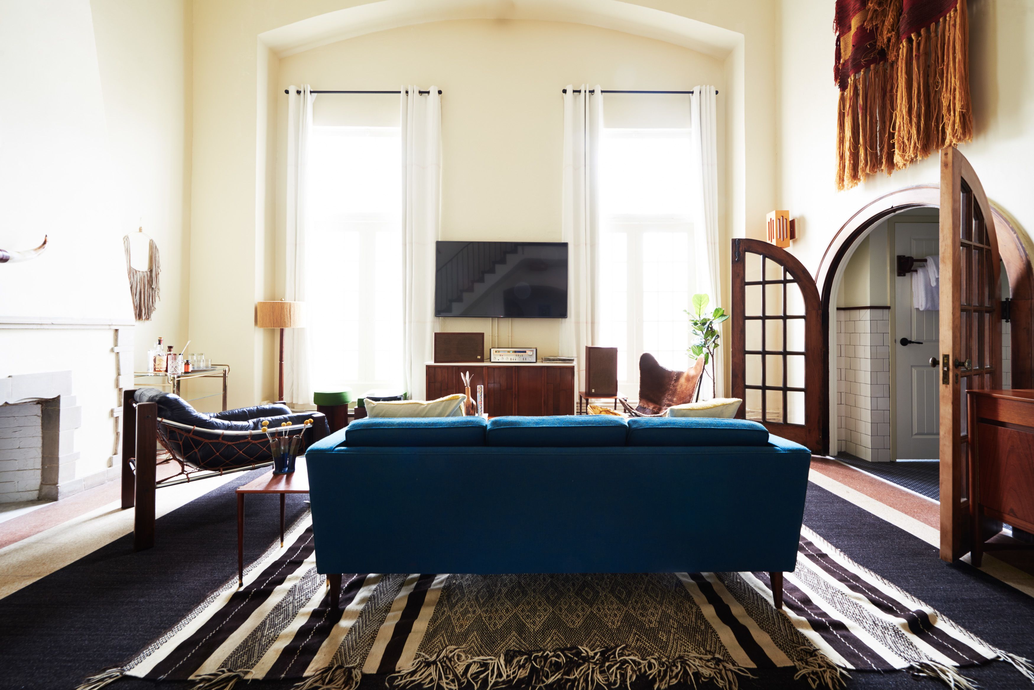 Signature Penthouse, 2 Bedrooms, 2 Bathrooms, City View | Living room