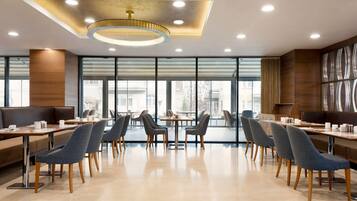 Daily buffet breakfast (EUR 7 per person)