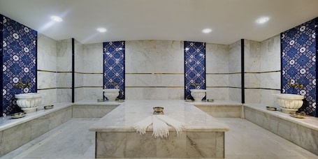 Shower, free toiletries, hair dryer, slippers