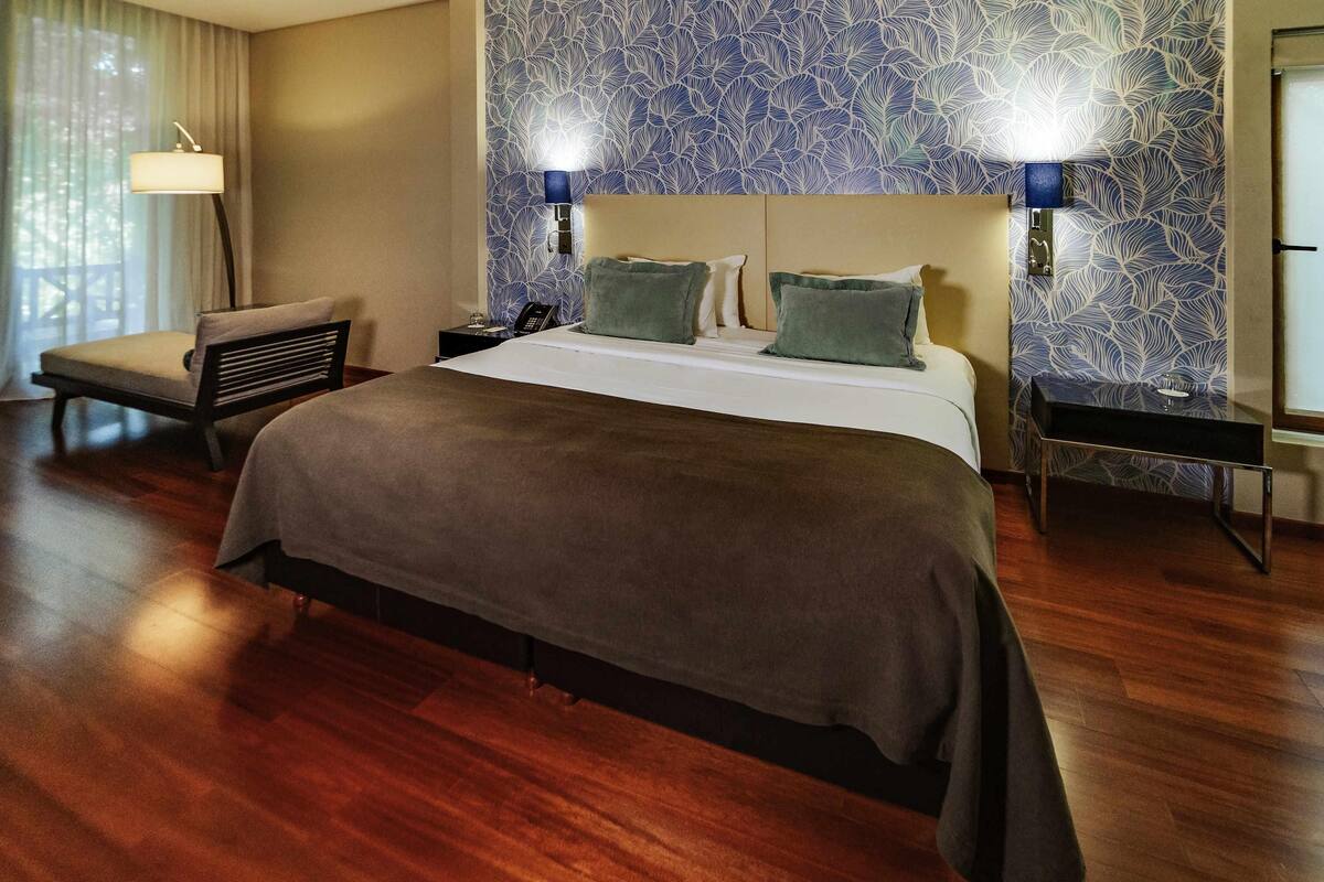 1 bedroom, minibar, in-room safe, desk