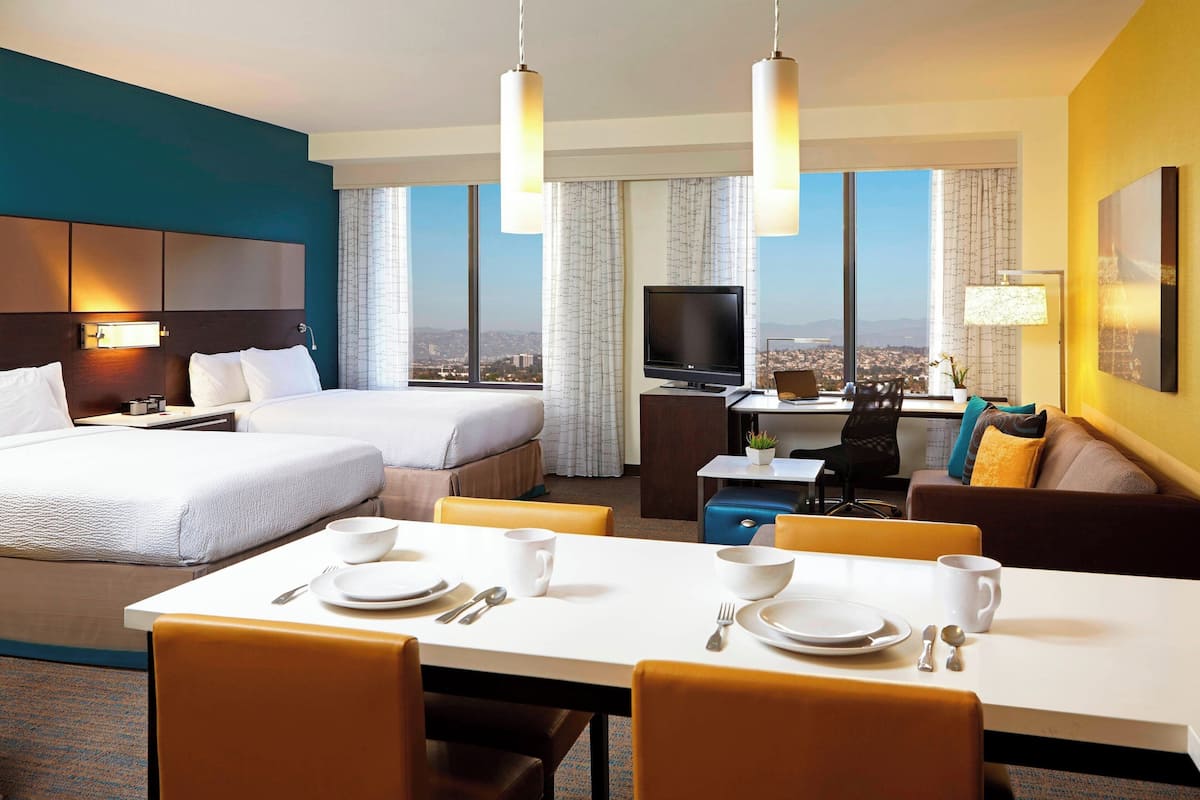 Studio, Multiple Beds, Non Smoking | 1 bedroom, pillowtop beds, in-room safe, desk