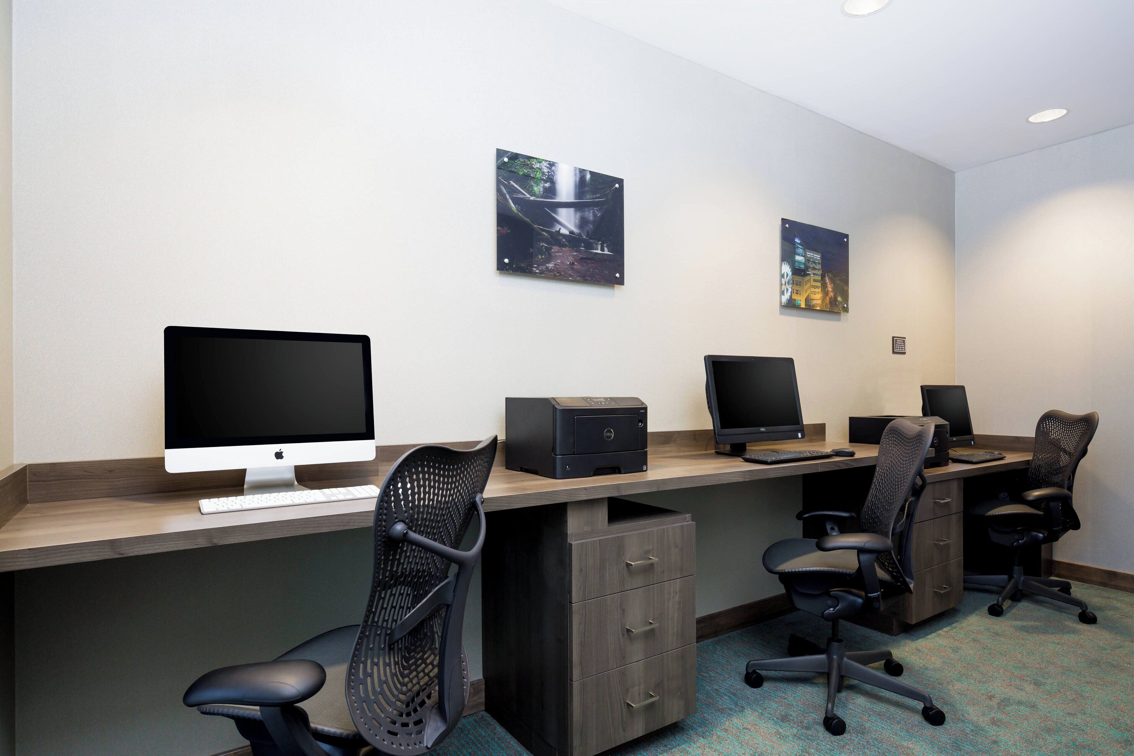 1 bedroom, pillow-top beds, in-room safe, desk