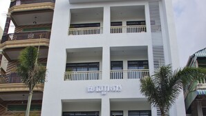 Unclassified image, 5 of 35, button - White Residence Hotel & Apartment (Phnom Penh)