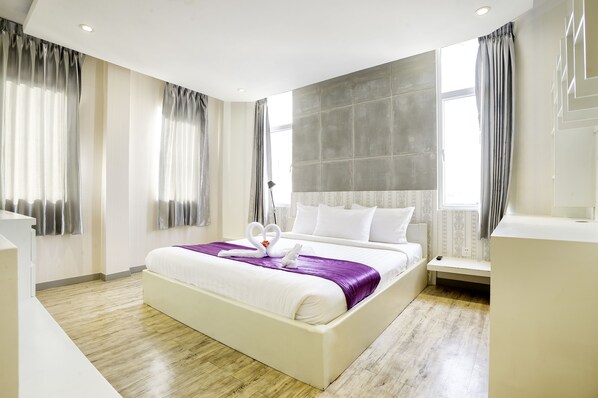 Penthouse, 2 Bedrooms | Minibar, in-room safe, free WiFi - White Residence Hotel & Apartment (Phnom Penh)