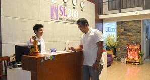 Reception - White Residence Hotel & Apartment (Phnom Penh)