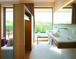 Quarto casal panorâmico (Exquisite) | Banheiro | Chuveiro, produtos de toalete grátis, secador de cabelo 