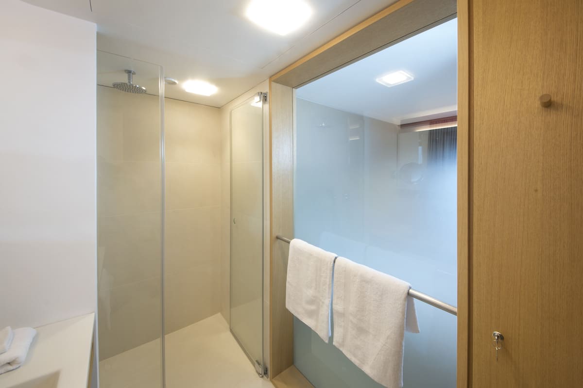 comfort double room | free minibar items, in-room safe, desk, blackout curtains