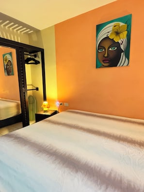 1 chambre, literie de qualité, coffre-fort, rideaux d’obscurcissement