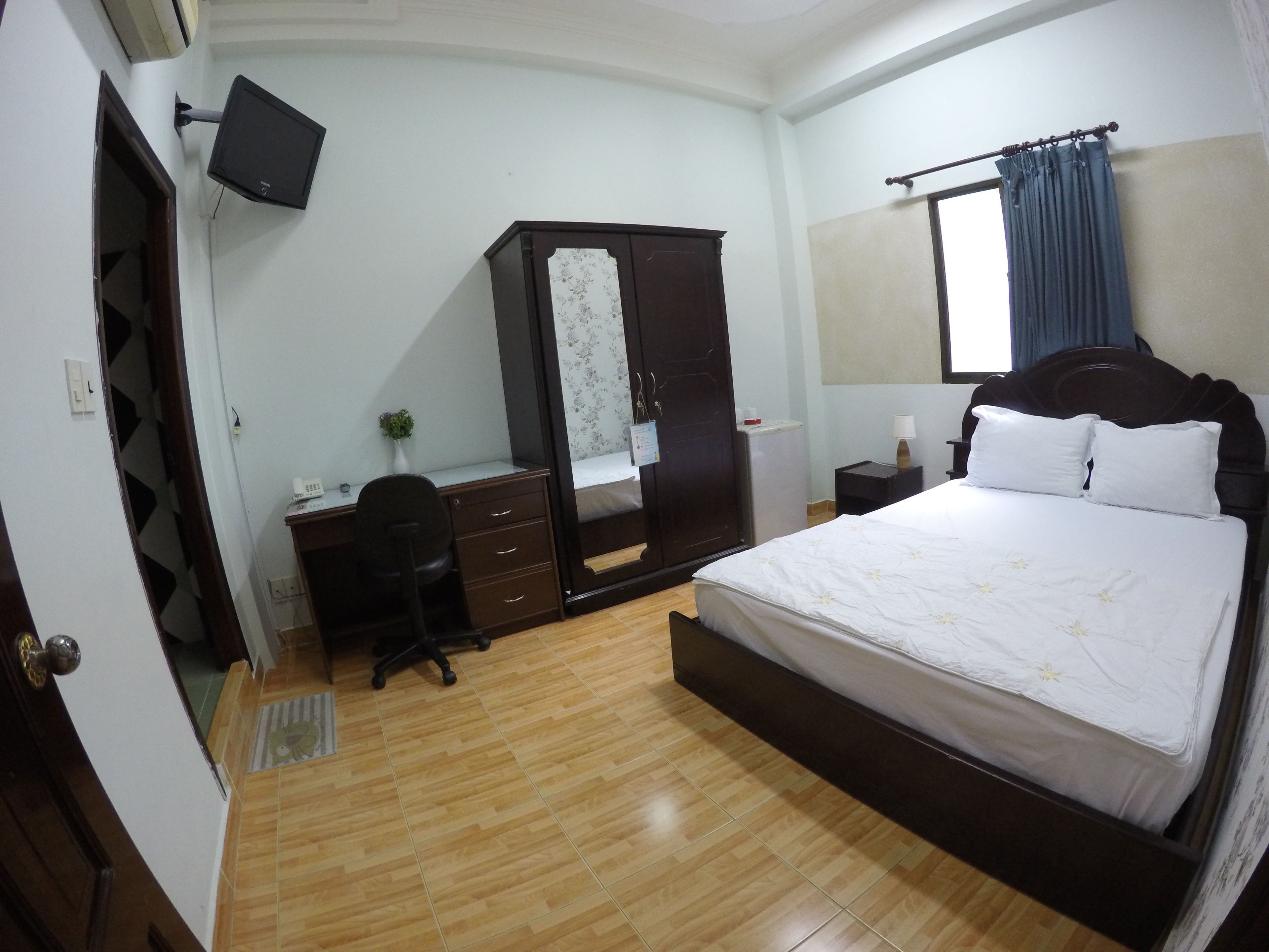 superior room | minibar, in-room safe, desk, free wifi