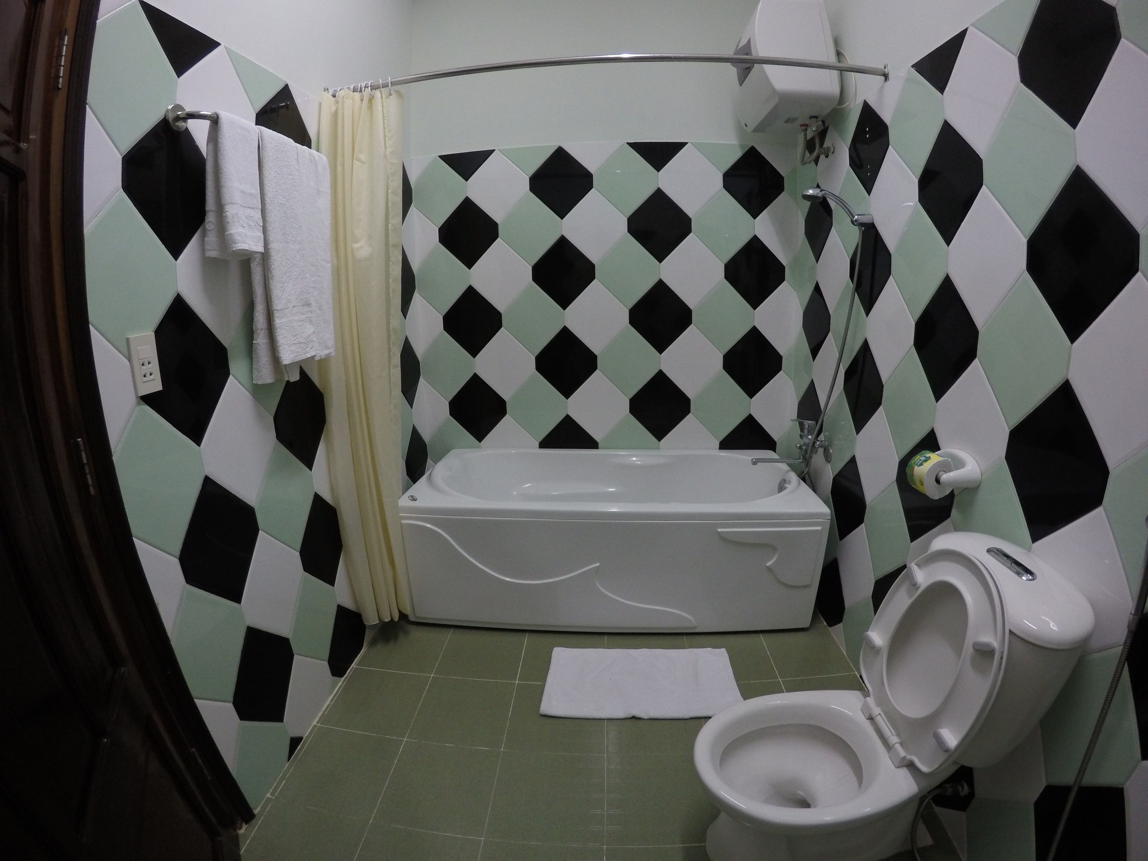 superior room | minibar, in-room safe, desk, free wifi