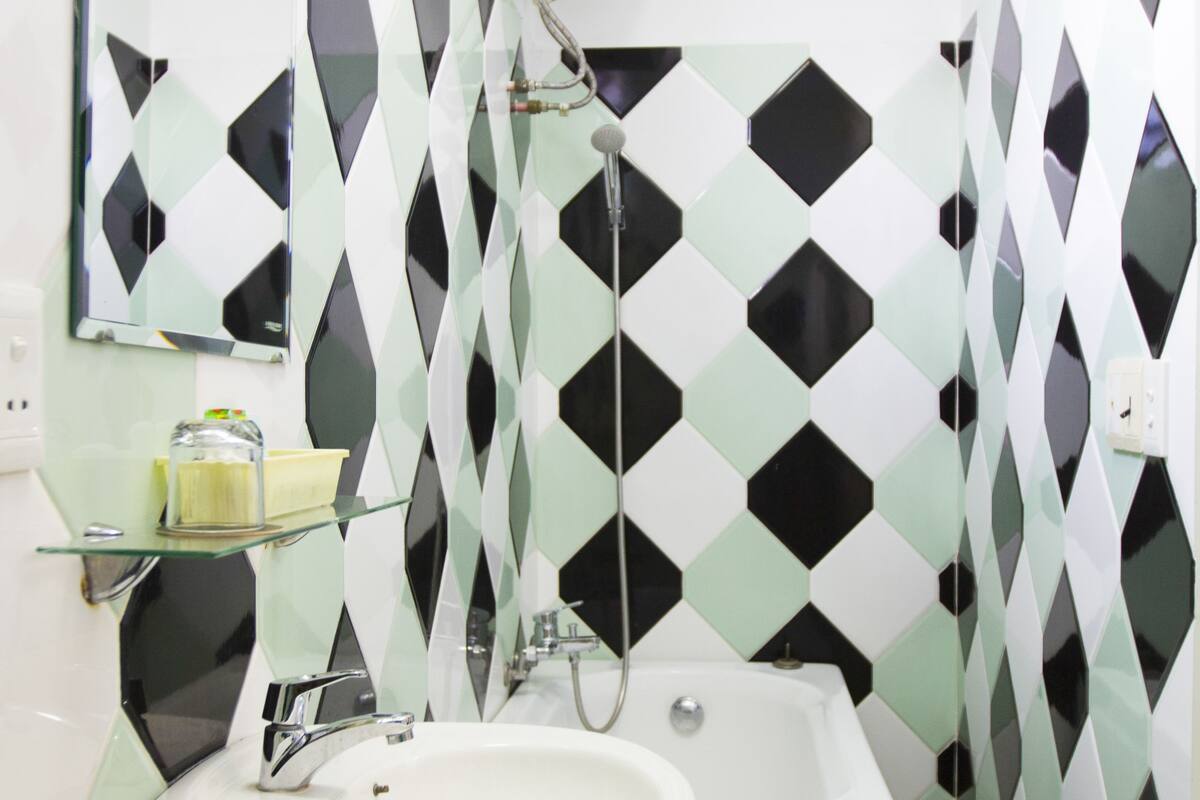 superior room | bathroom | bathtub, free toiletries, hair dryer, slippers