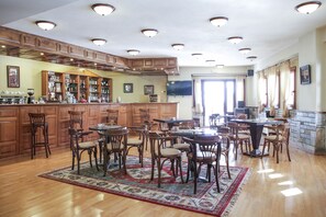 Bar (on property) - Anamar Pilio Resort (Volos)